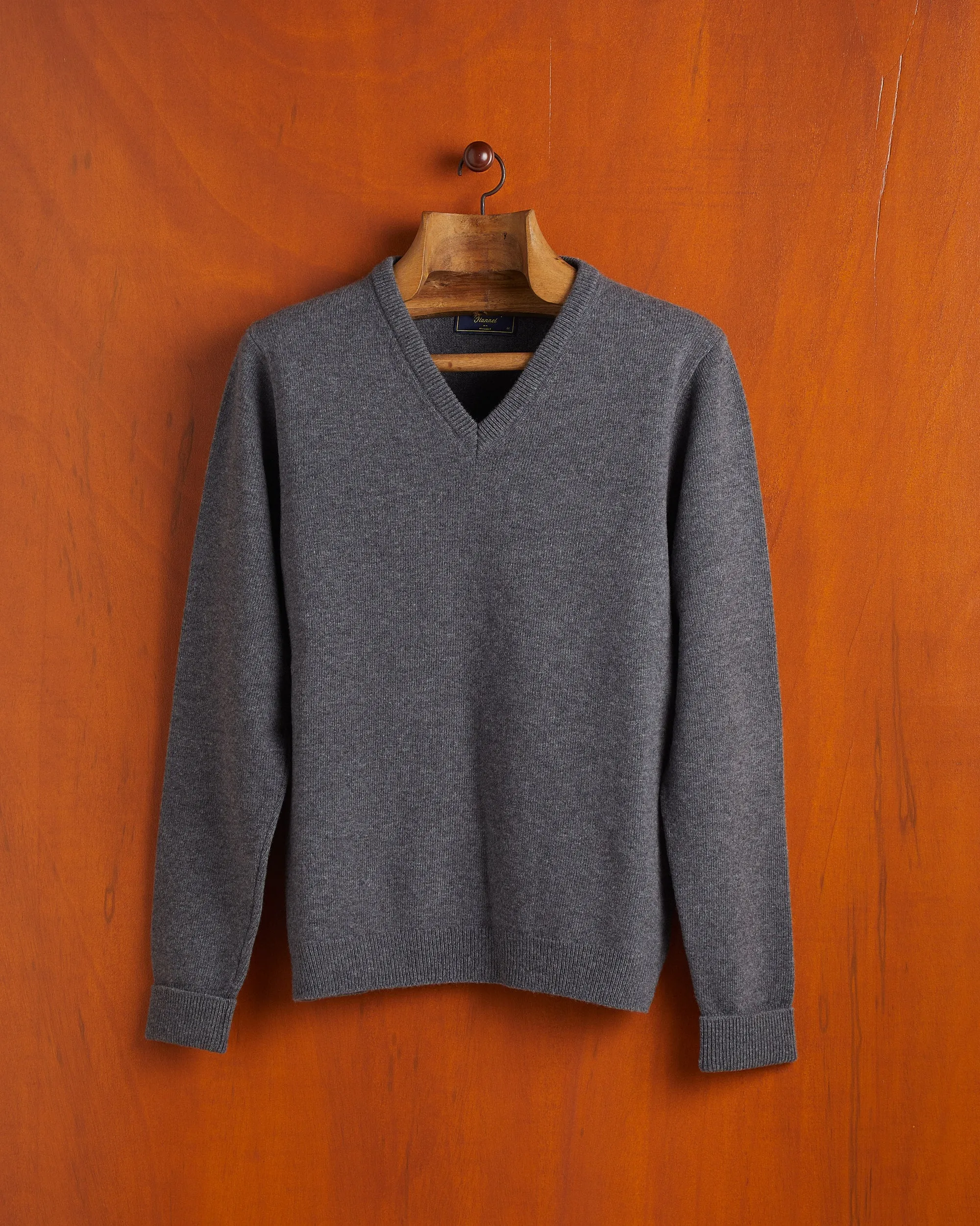 Extrafine Merino Wool V-Neck - Grey