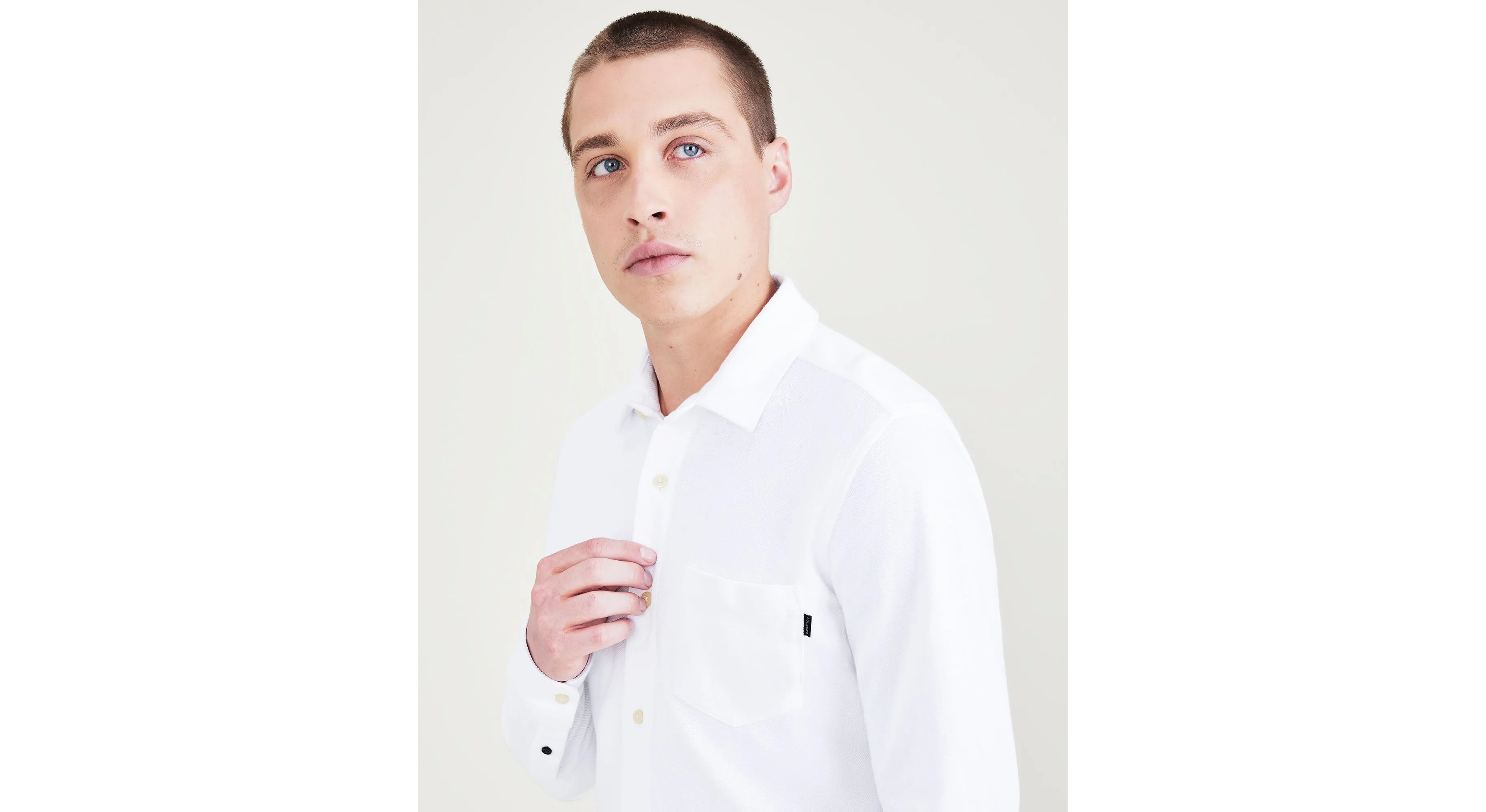 Men's Slim Fit Knit Button-Up Shirt